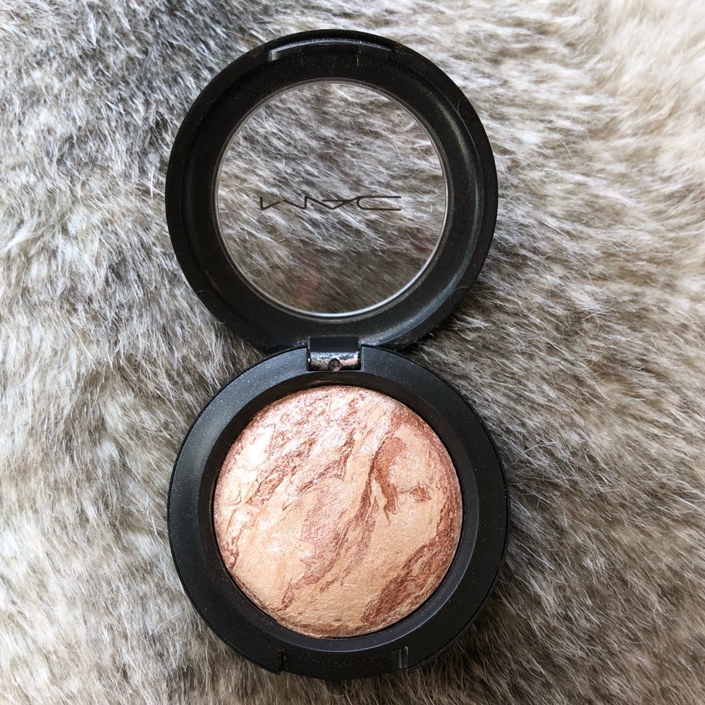 Ltd Edition. MAC Cosmetics Mineralize Eyeshadow.